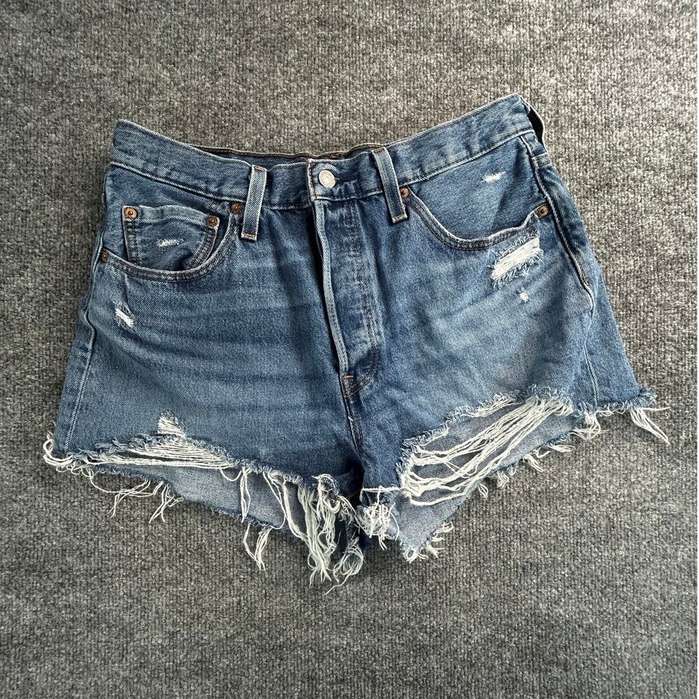 Levi’s 501 Women’s W32 US 14 High Rise Distressed Denim Cutoff Shorts